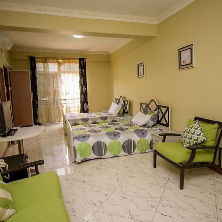 Grand Global Hotel Kampala Kültér fotó
