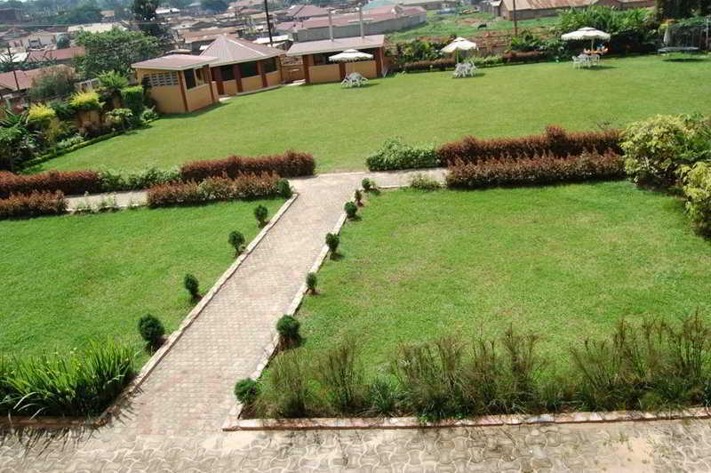 Grand Global Hotel Kampala Kültér fotó