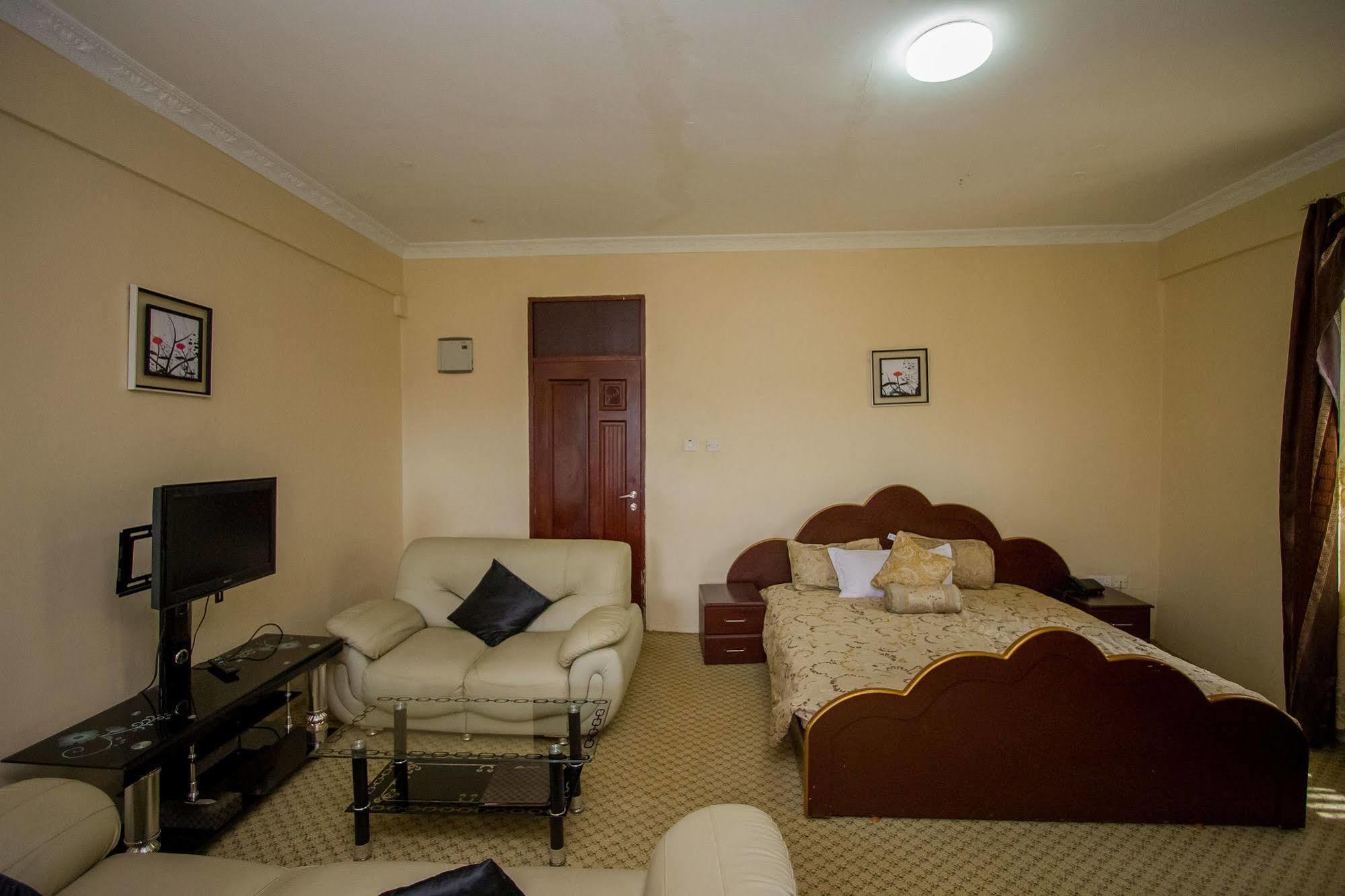 Grand Global Hotel Kampala Kültér fotó