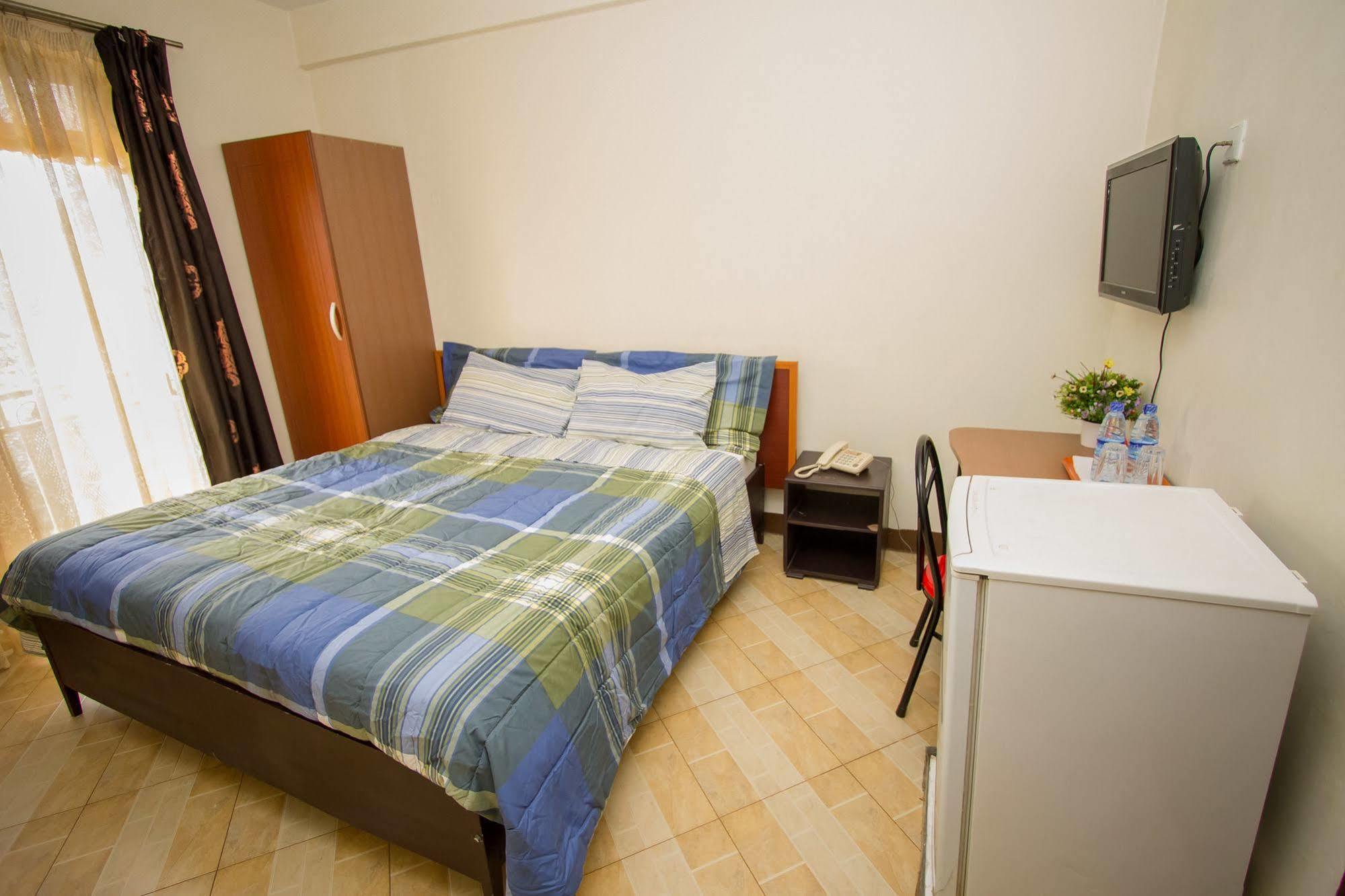 Grand Global Hotel Kampala Kültér fotó