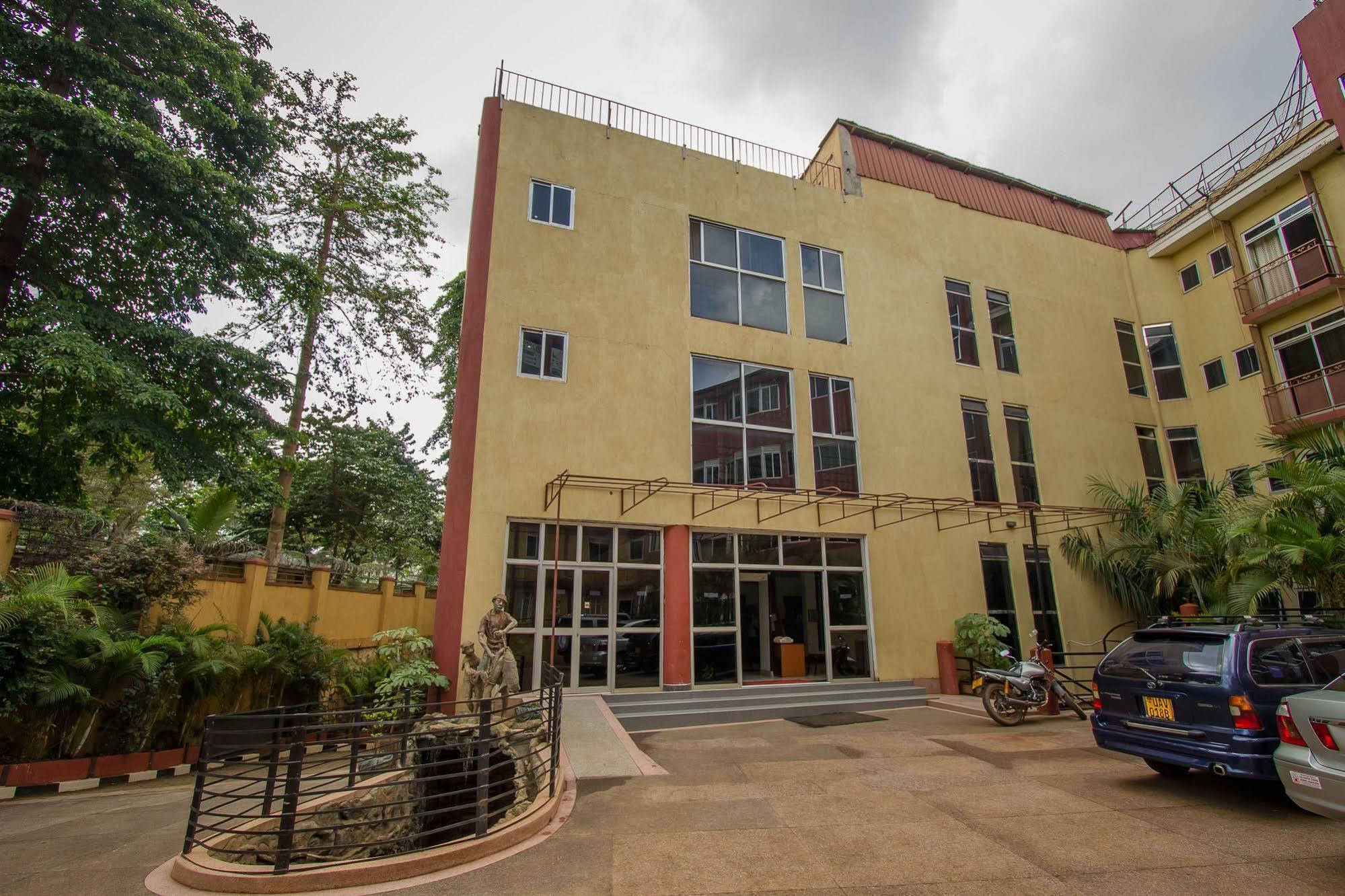 Grand Global Hotel Kampala Kültér fotó
